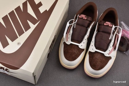 Hyperoad Jordan Low Air x 1 OG Travis Scott 0814